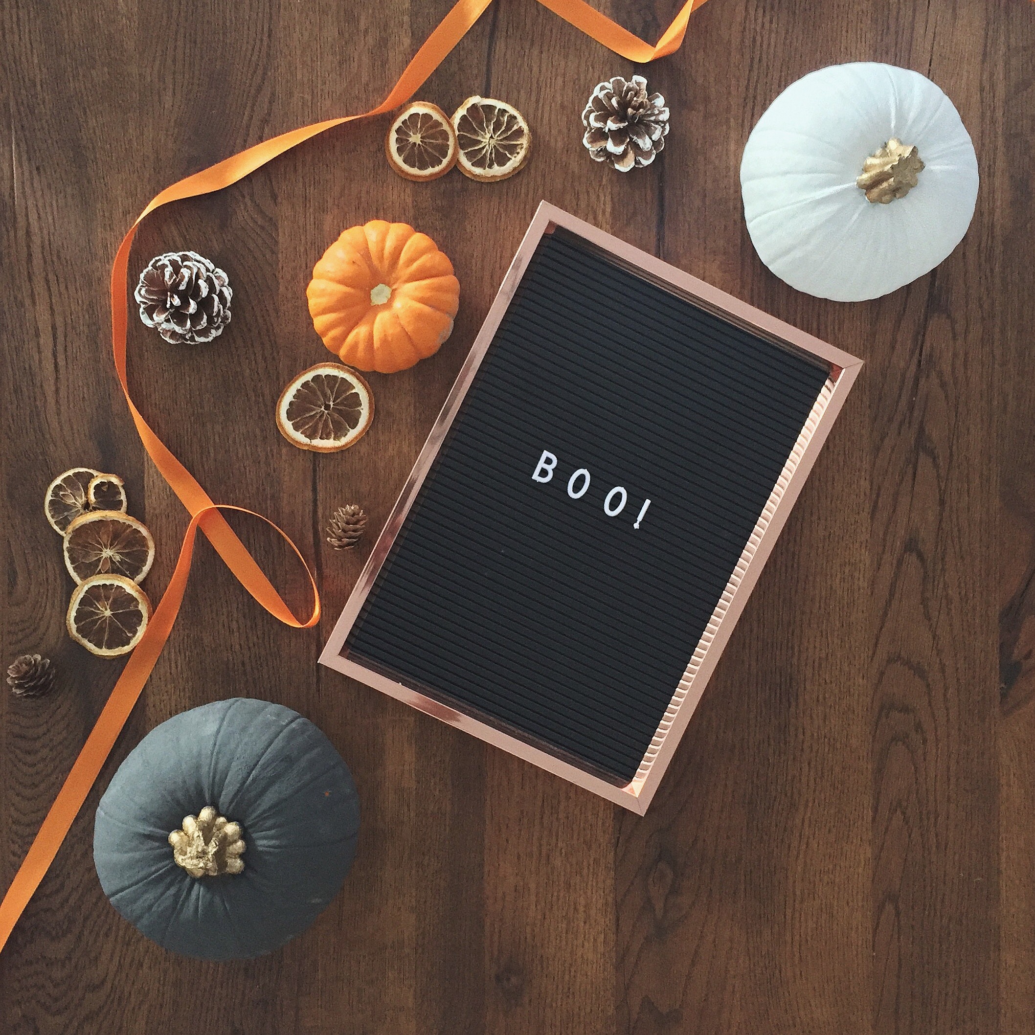 Boo sign