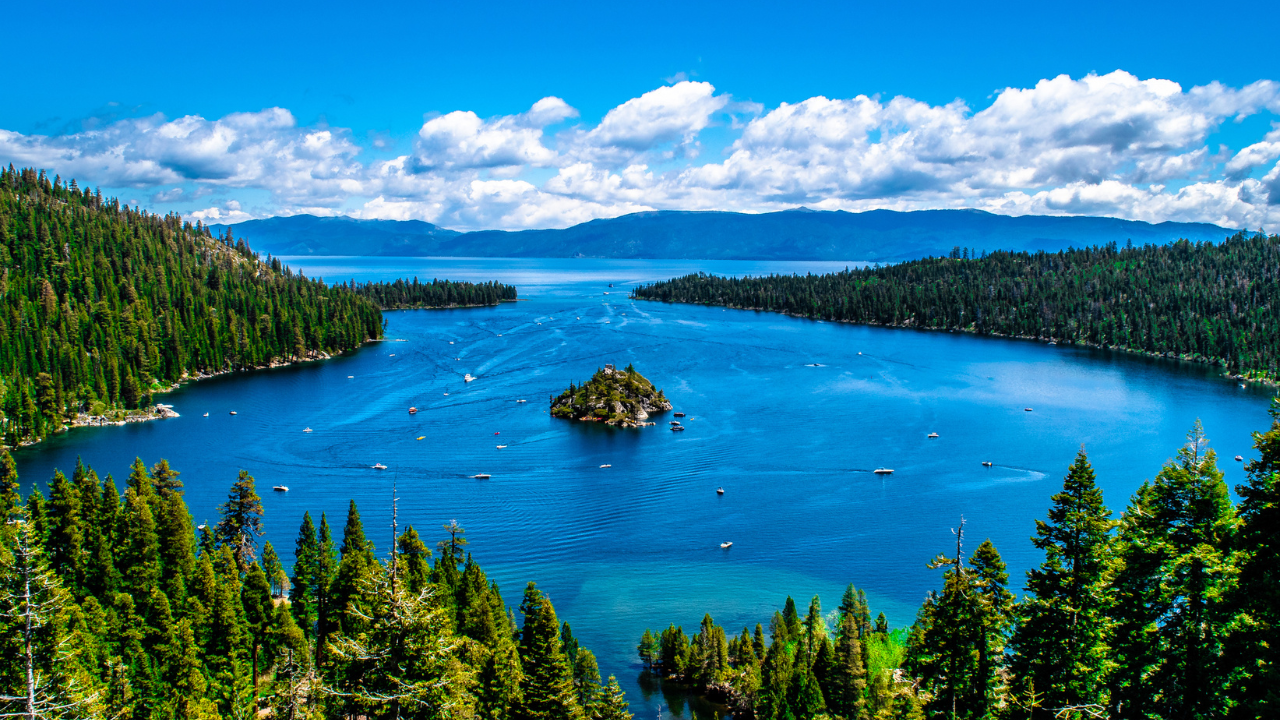 Company Retreat Destinations for the Fall | Strayboots
